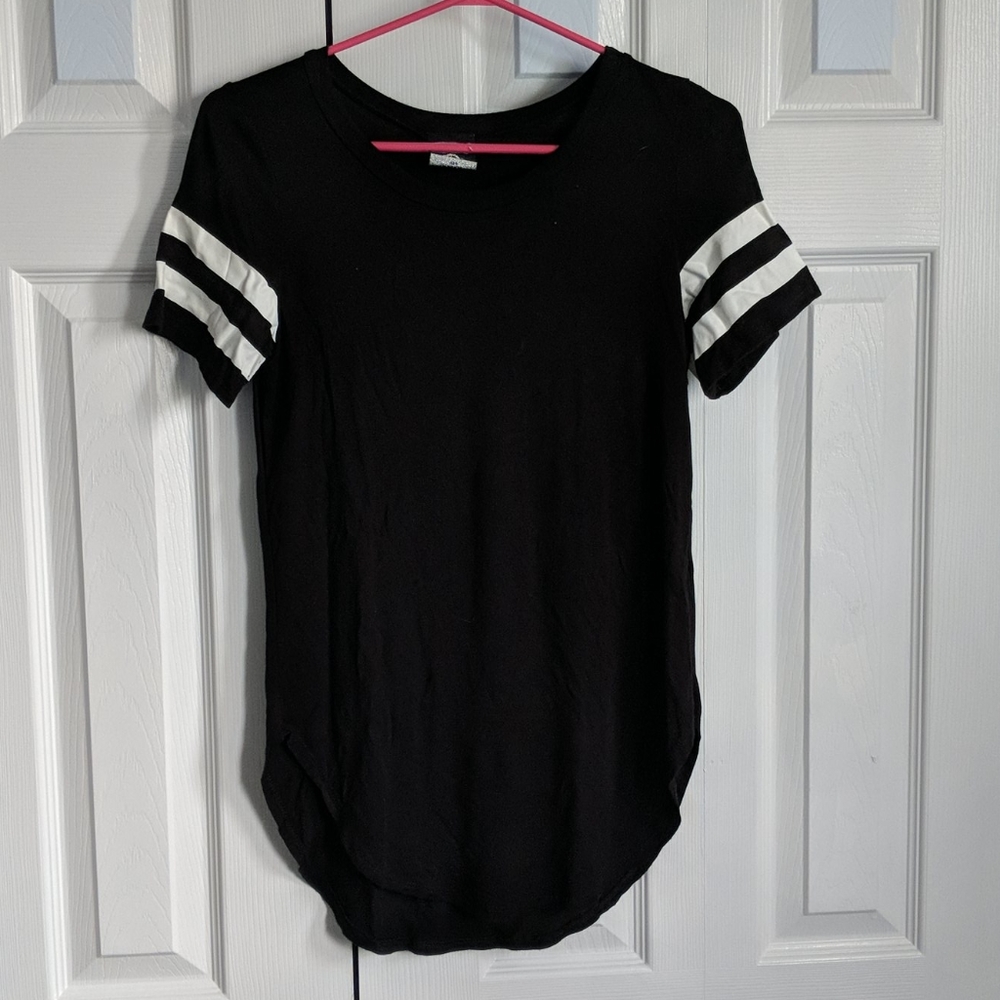 short sleeve shirt